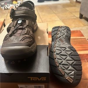 Tech Men’s Sandals